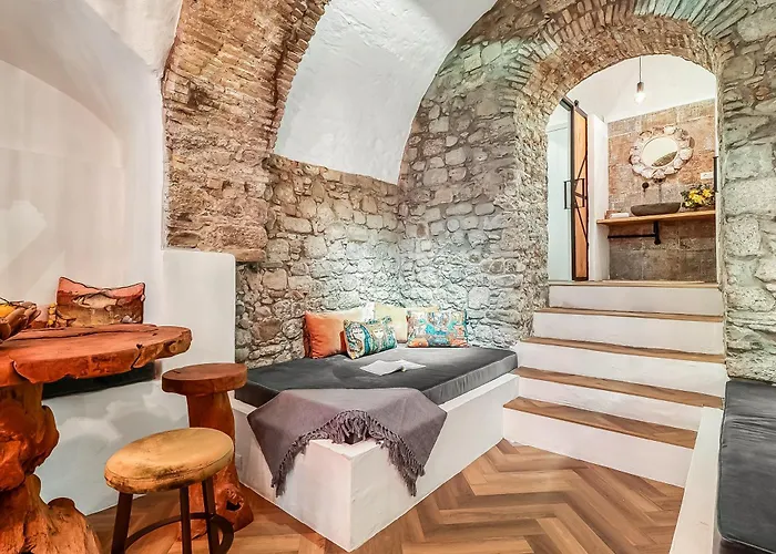 Boutique Bucanieri Luxury - Happy * Ventimiglia